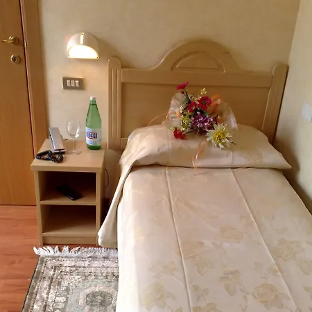 Siviglia 3* Фиджи