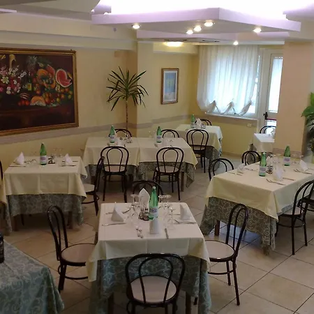 Отель Siviglia 3*